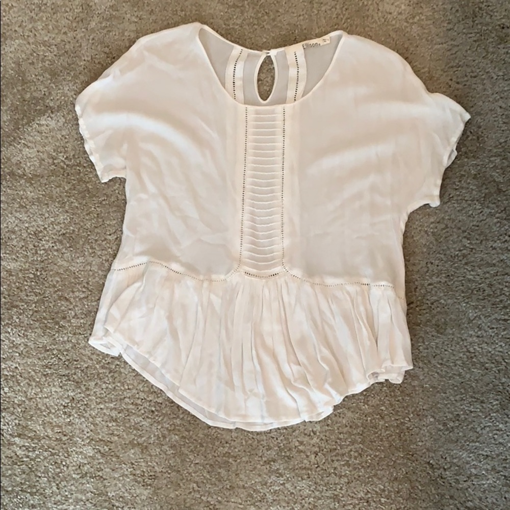 Cropped white shirt